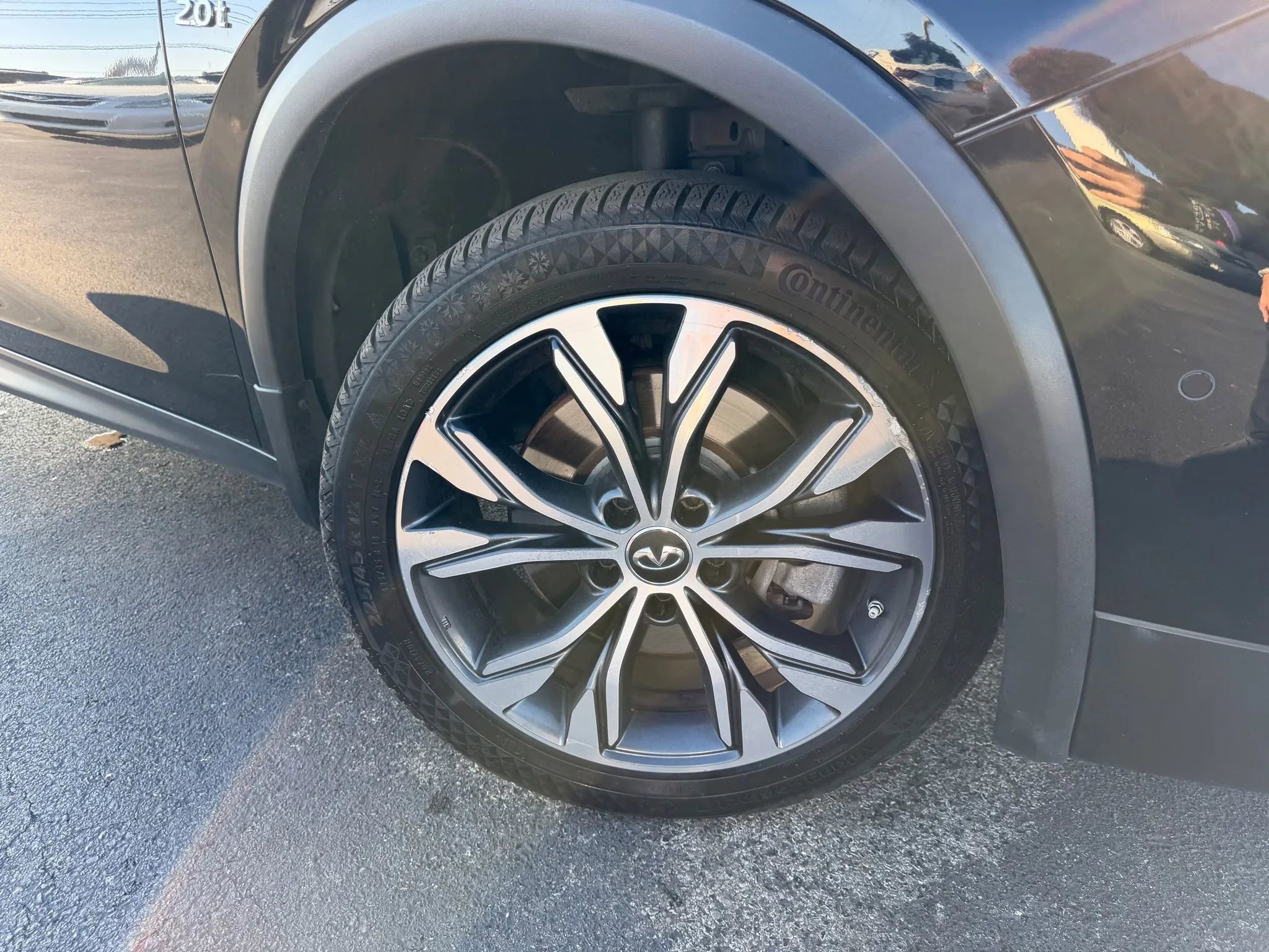 Used 2018 INFINITI QX30 Premium w/ Navigation Package image 49