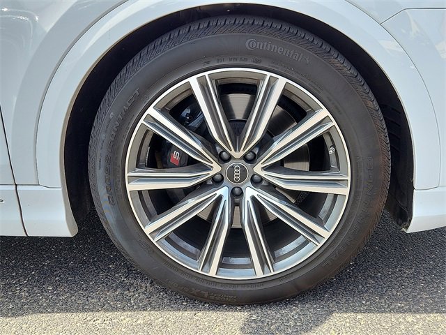 Used 2023 Audi SQ8 Premium Plus w/ Executive Package image 7