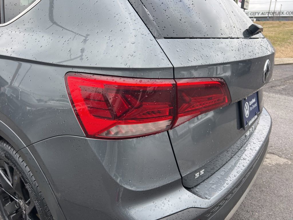 Used 2023 Volkswagen Taos SE w/ Panoramic Sunroof Package image 13