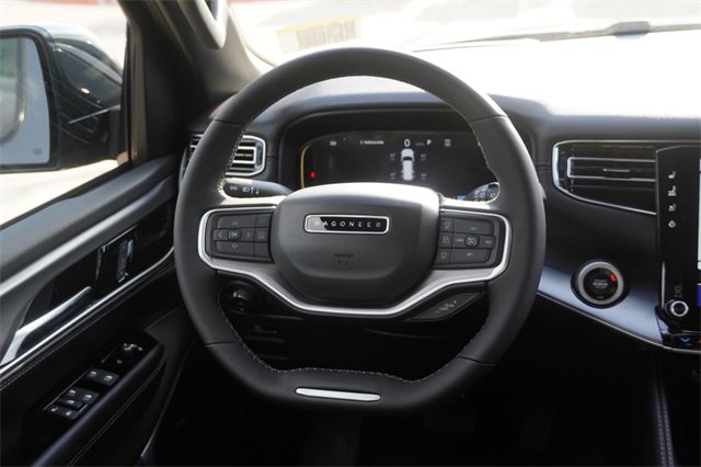 New 2025 Jeep Wagoneer Series III image 19