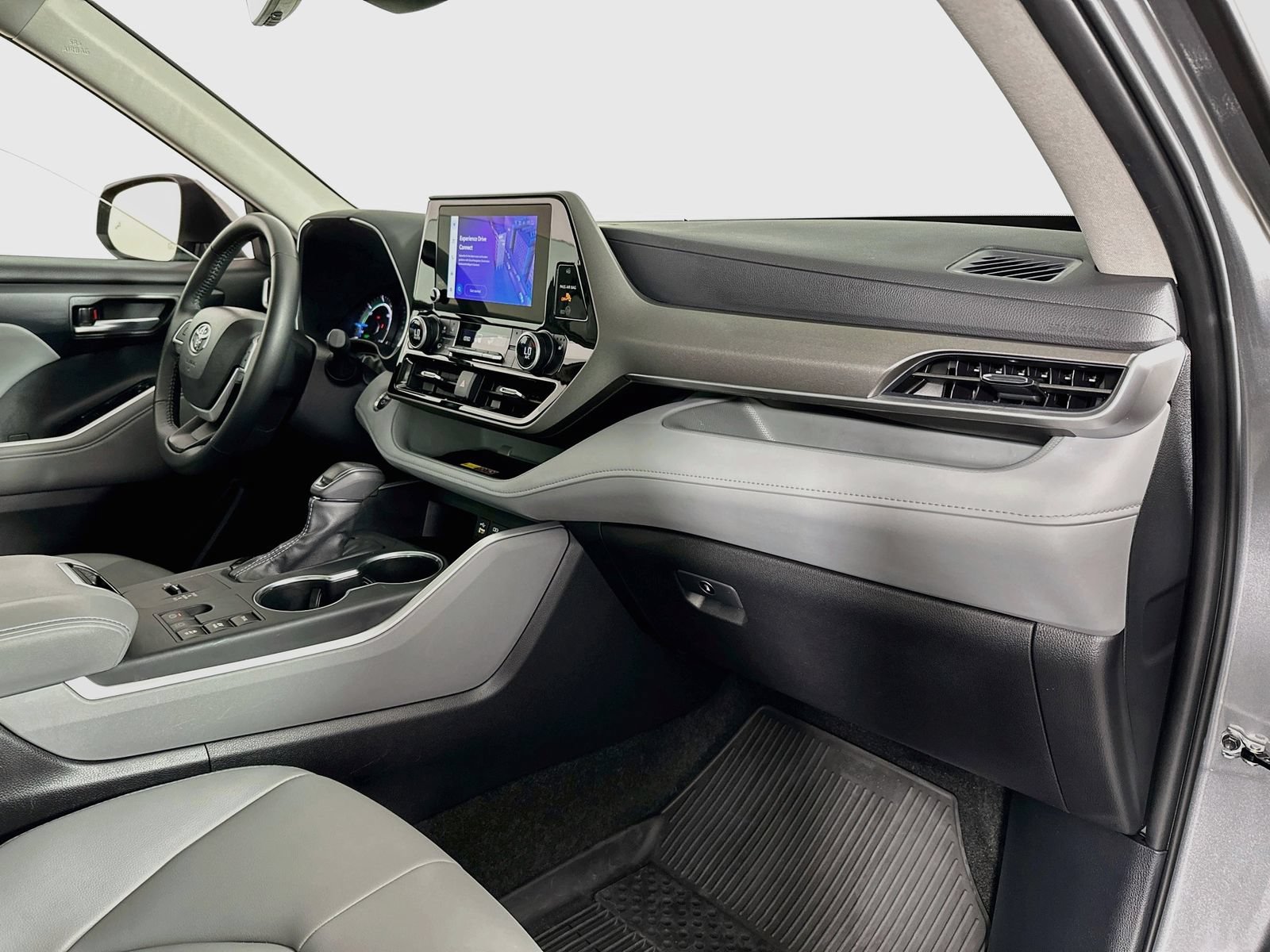Certified 2026 Toyota Highlander XLE AWD/4WD image 31
