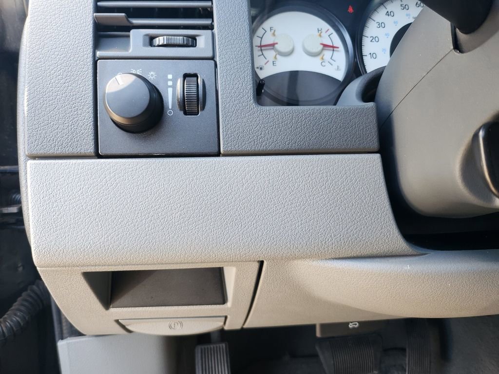 Used 2008 Dodge Durango SXT image 27