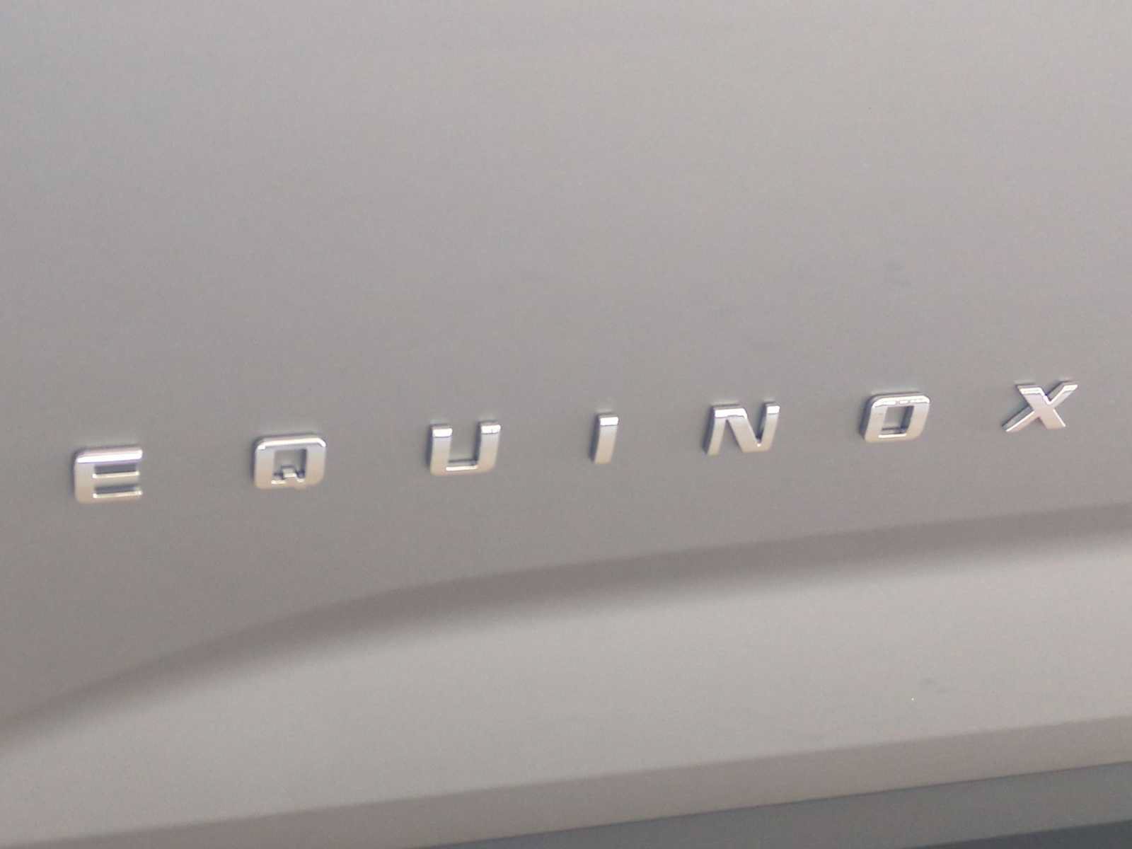 New 2027 Chevrolet Equinox LT w/ Convenience Package II FWD image 9