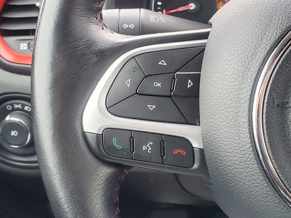 Used 2016 Jeep Renegade Trailhawk w/ Cold Weather Group image 22