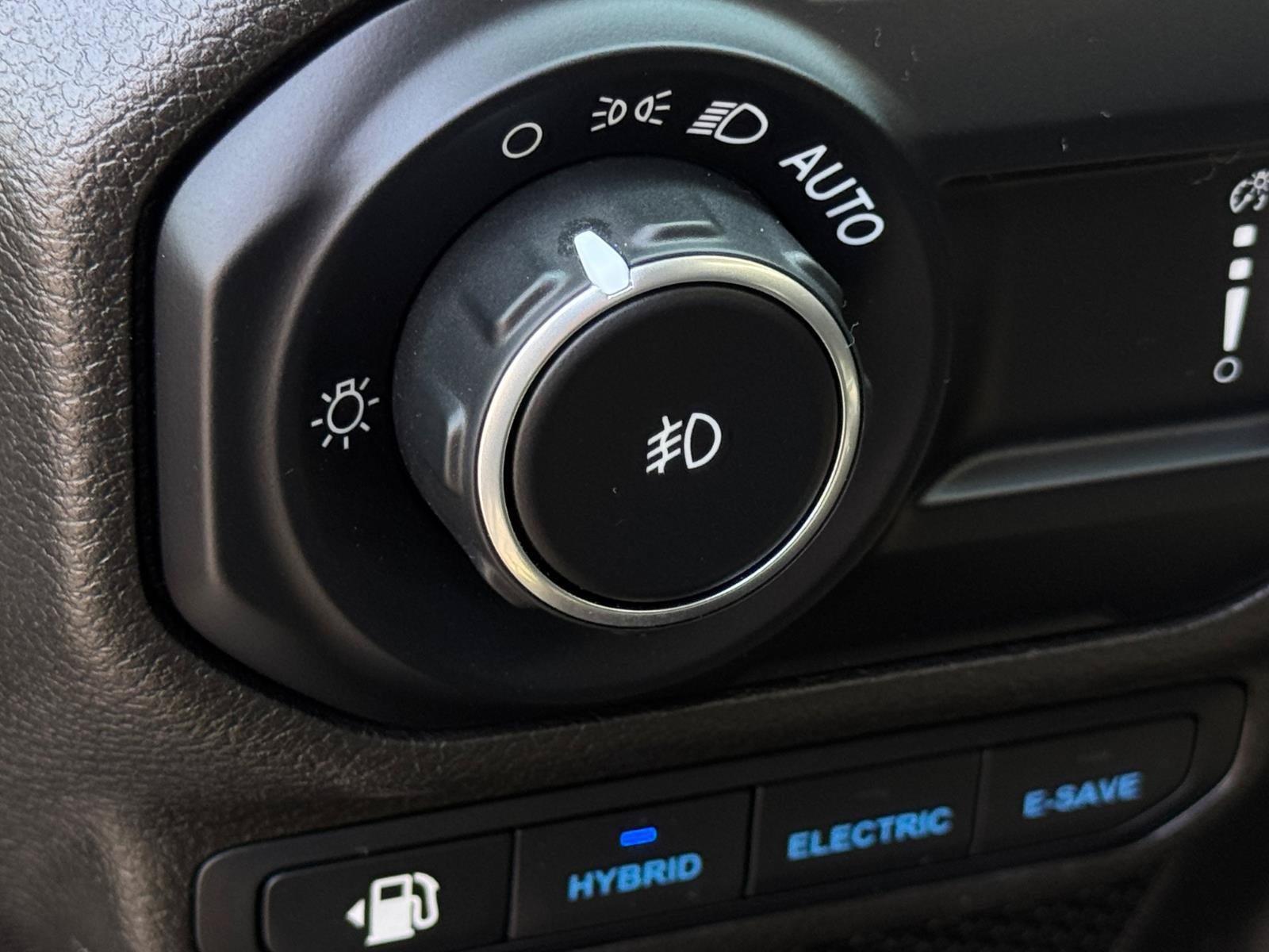Used 2023 Jeep Wrangler Unlimited w/ Cold Weather Group AWD/4WD image 13