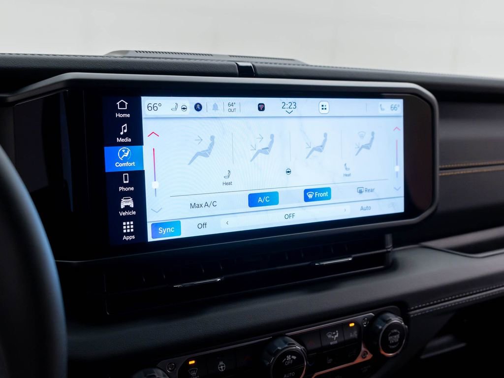 Used 2024 Jeep Wrangler Sahara w/ Safety Group image 23