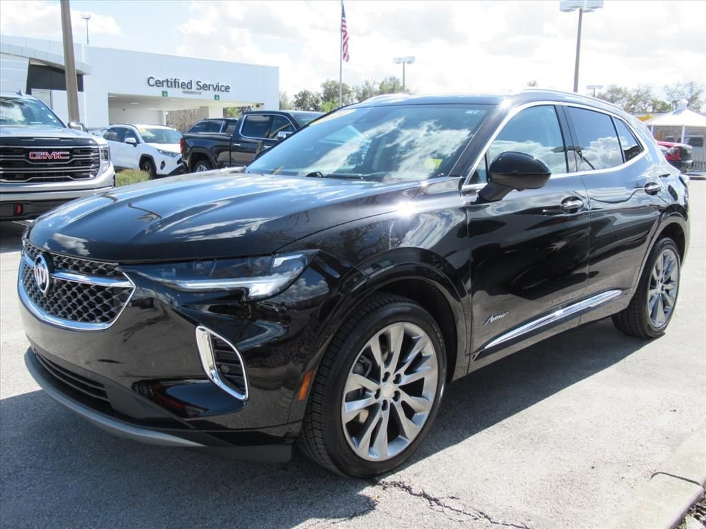 Used 2021 Buick Envision Avenir w/ Technology Package II image 3