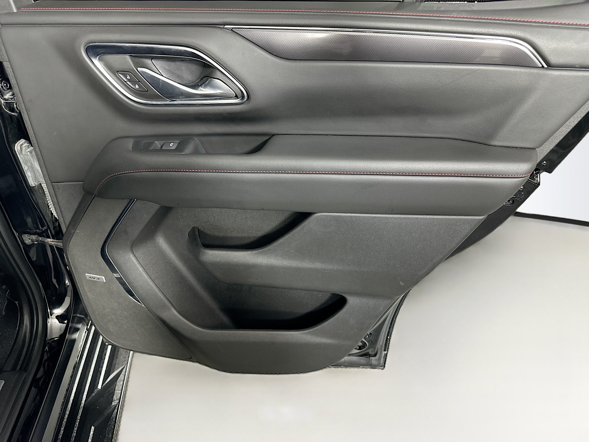 Used 2023 Chevrolet Tahoe RST w/ Luxury Package AWD/4WD image 31