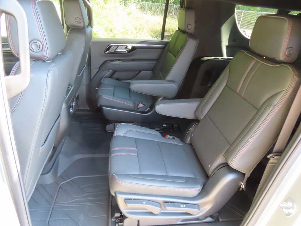 New 2026 Chevrolet Suburban RST w/ RST Capability Package image 27