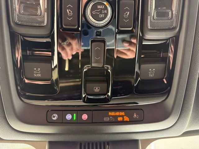 New 2026 Chevrolet Tahoe Premier w/ Sun And Tow Package AWD/4WD image 29