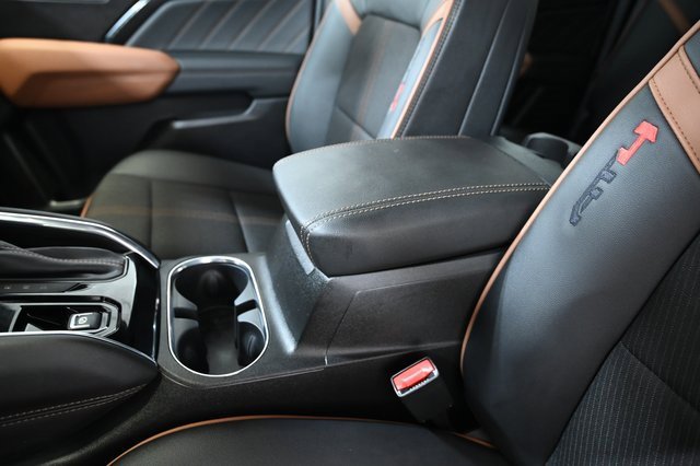 Used 2024 GMC Canyon AT4 image 23