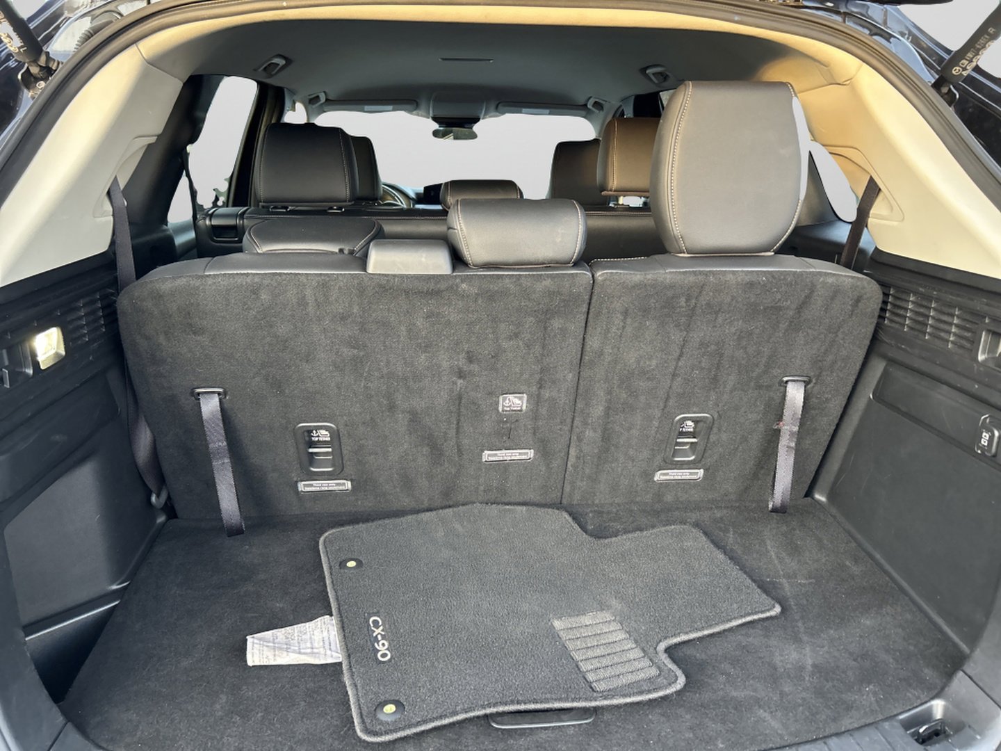 Used 2024 MAZDA CX-90 3.3 Turbo w/ Select Package image 9