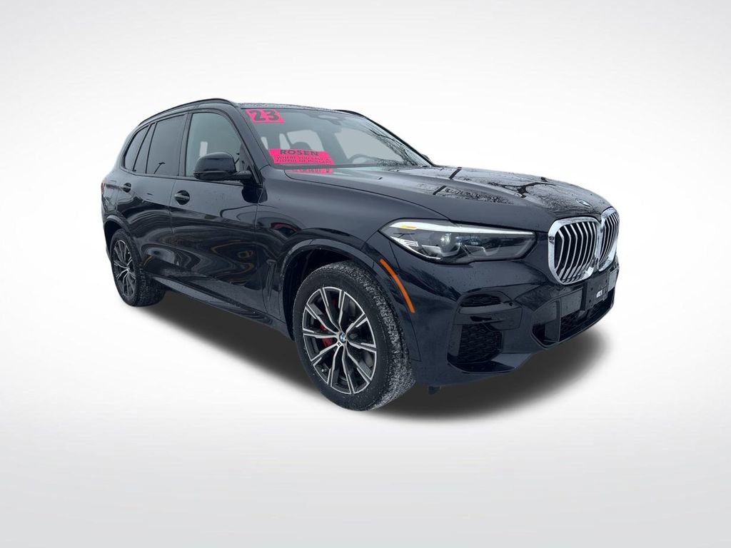 Used 2023 BMW X5 xDrive40i w/ M Sport Package video 3