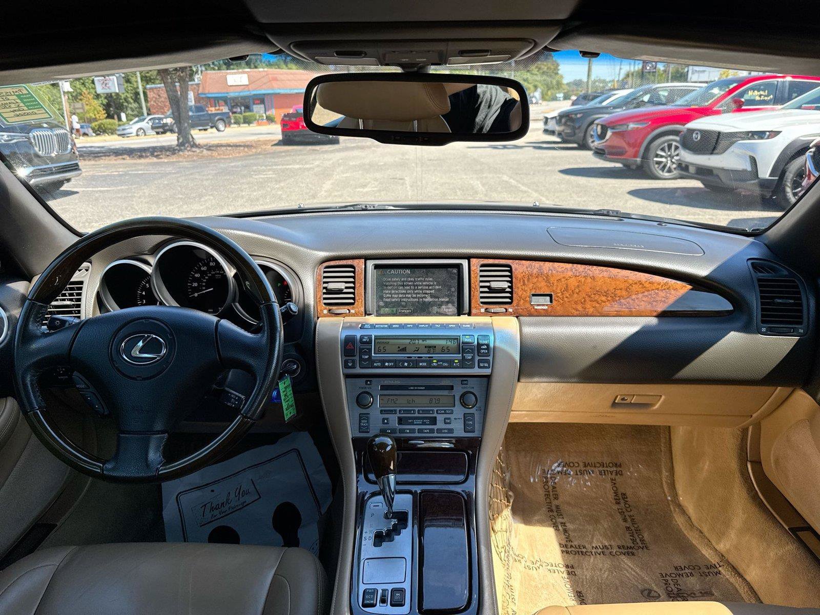Used 2007 Lexus SC 430 Convertible RWD image 2