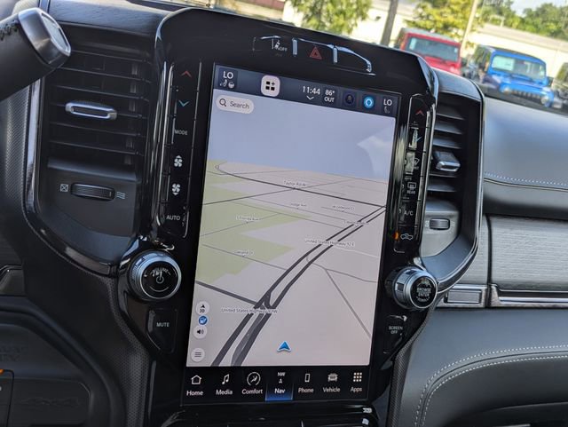 Used 2024 RAM 2500 Limited image 35