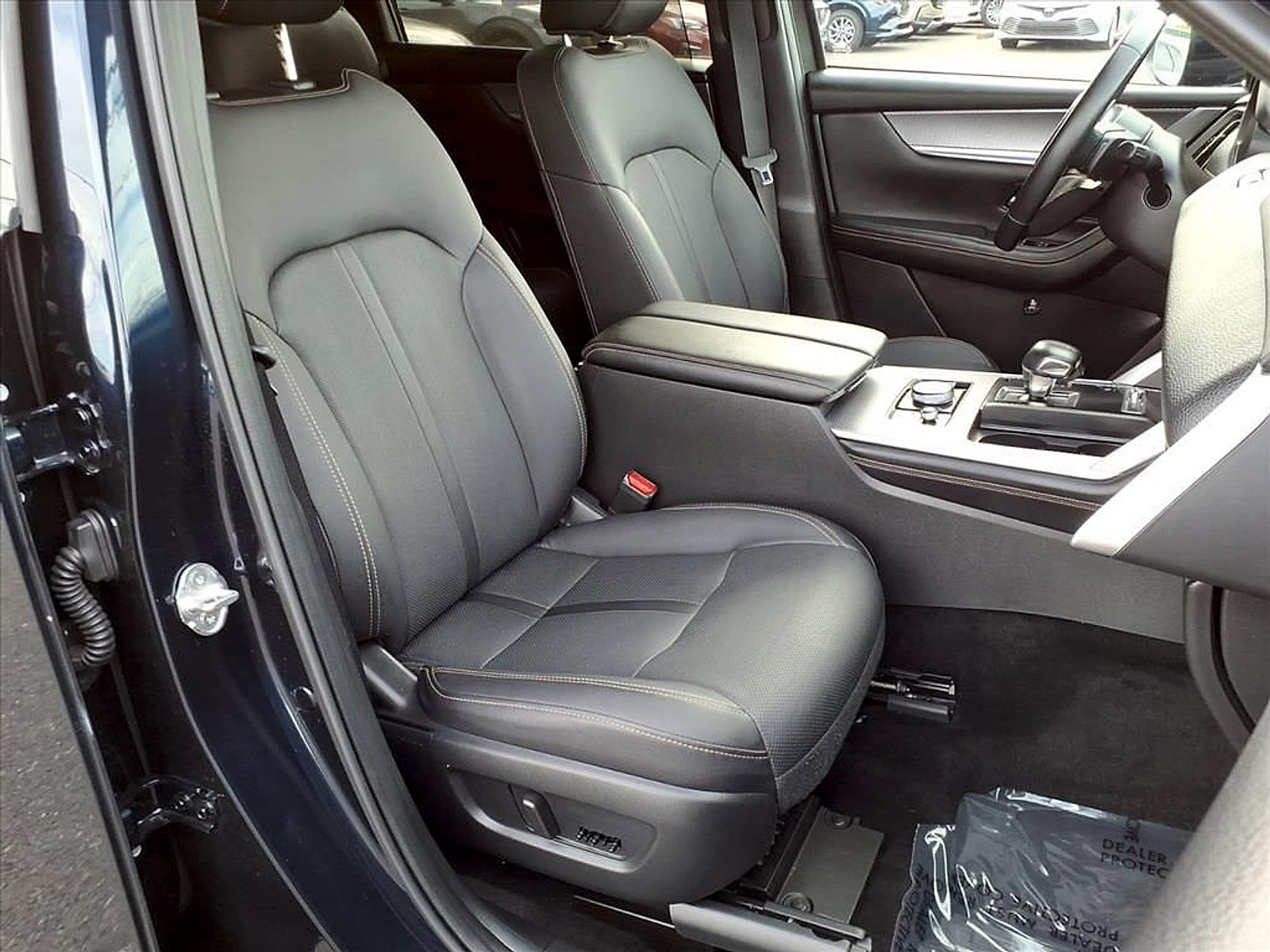 Certified 2024 MAZDA CX-90 Plug-In Hybrid w/ Premium Pkg image 22