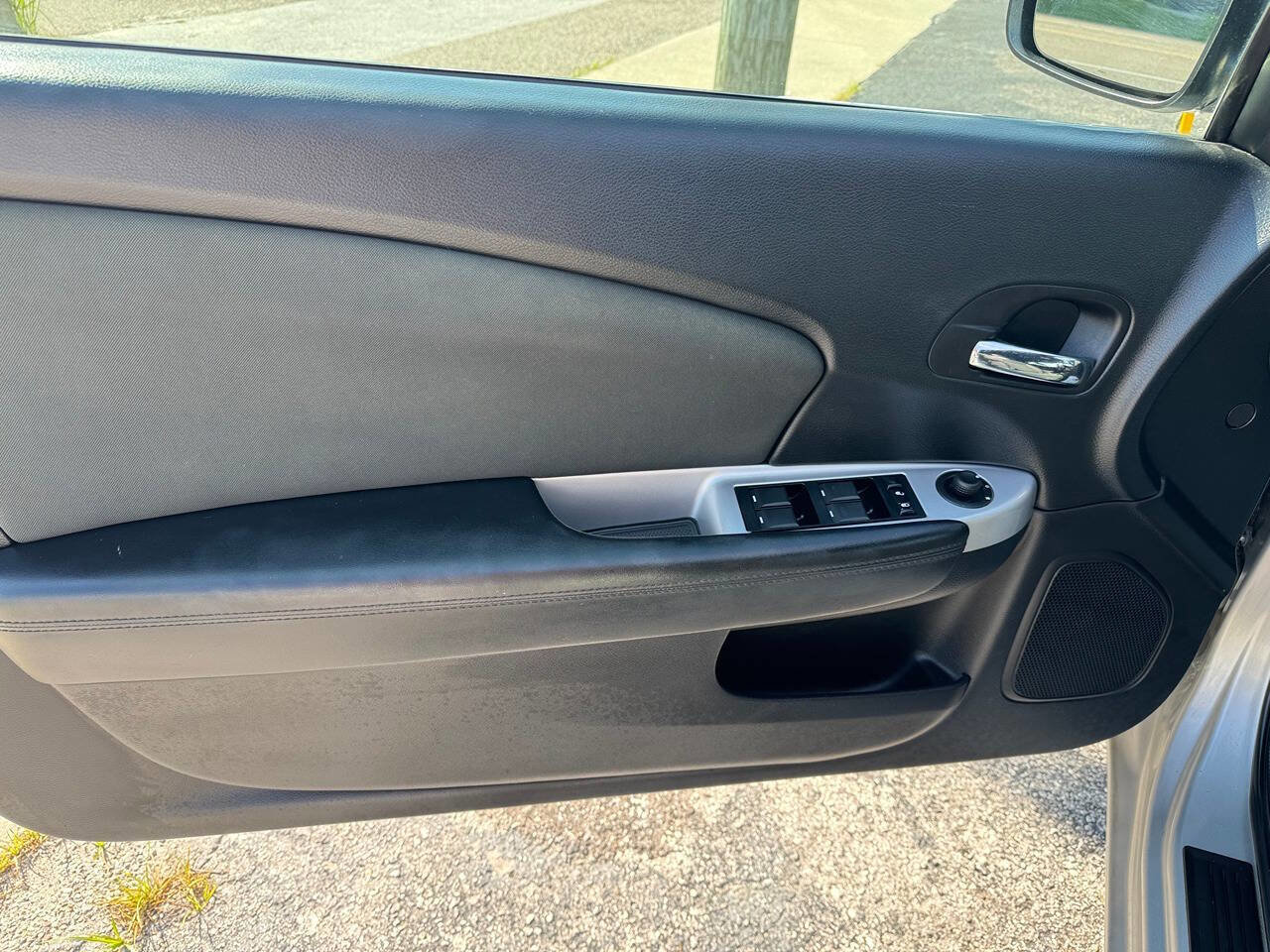 Used 2012 Chrysler 200 Touring image 11