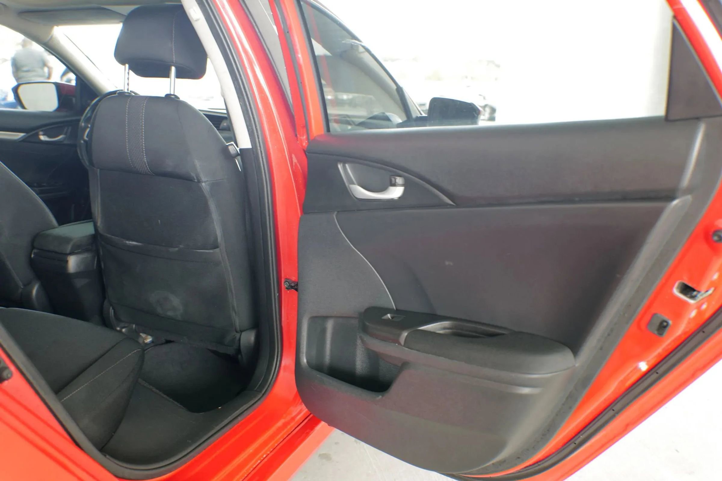 Used 2018 Honda Civic EX-T image 31