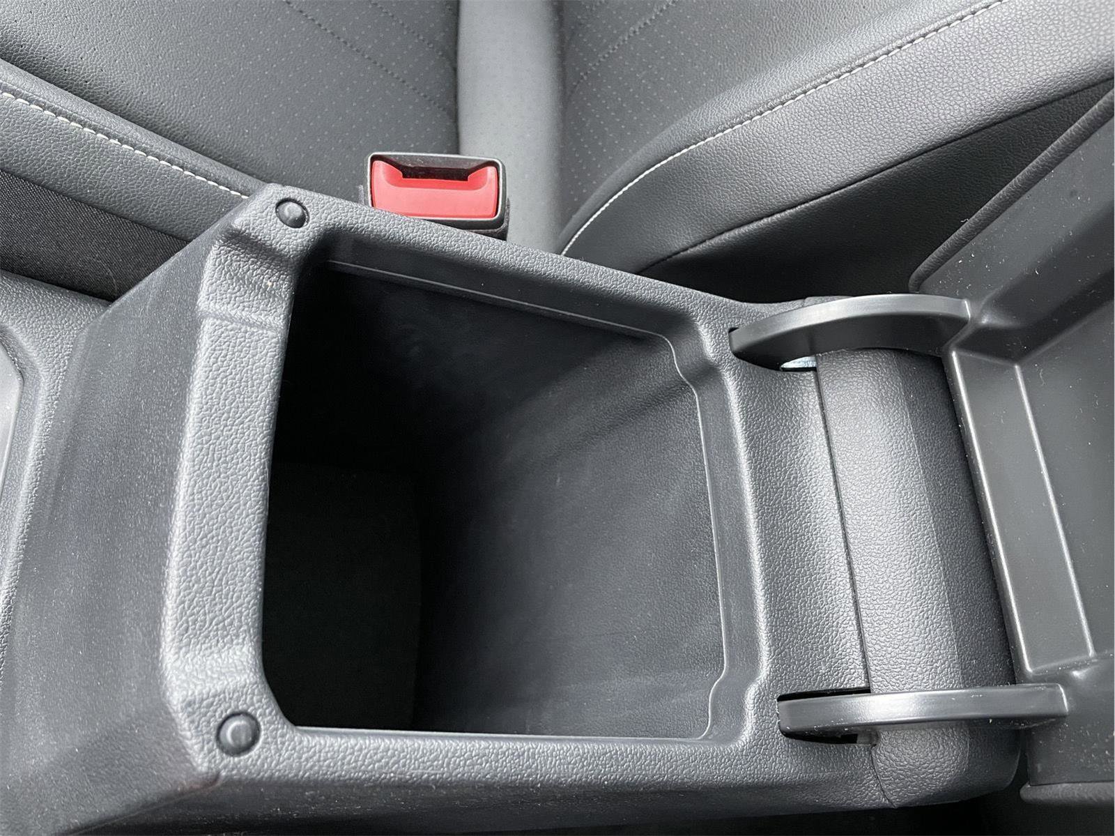 Used 2023 Volkswagen Tiguan SE R-Line image 31