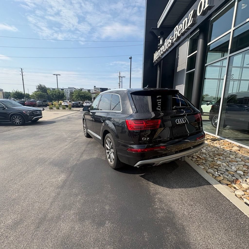 Used 2018 Audi Q7 3.0T Premium Plus w/ Premium Plus Package AWD/4WD image 8