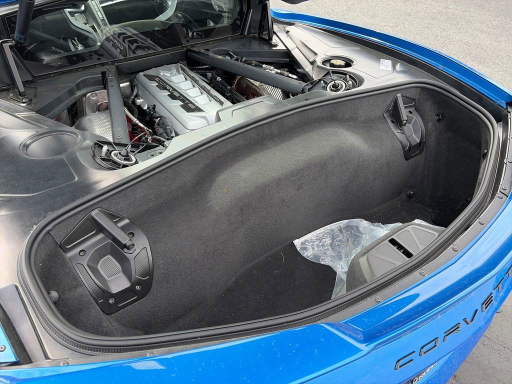 Used 2024 Chevrolet Corvette Stingray Coupe w/ Z51 Performance Package RWD image 7