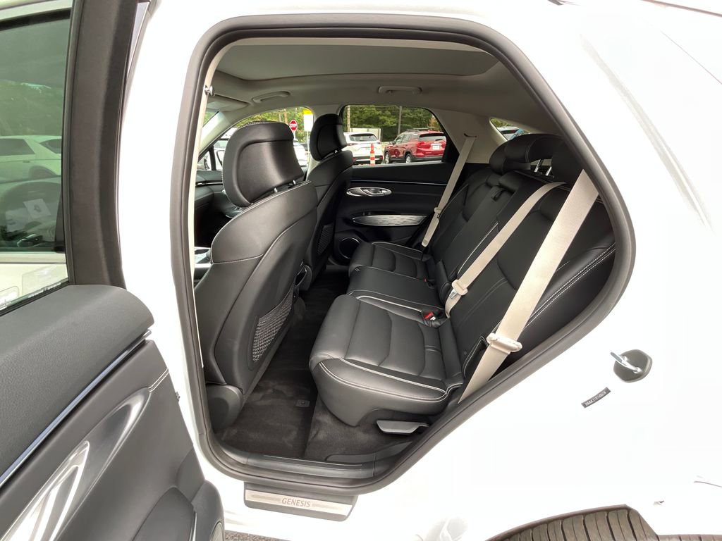 Used 2026 Genesis Electrified GV70 image 26