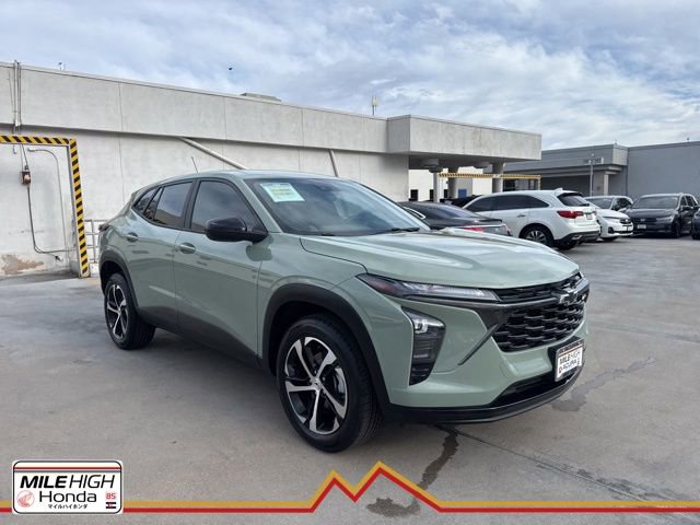 Used 2024 Chevrolet Trax RS w/ Driver Confidence Package image 1