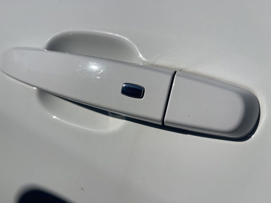 Certified 2024 Chevrolet Equinox LT w/ LPO, Floor Liner Package image 11