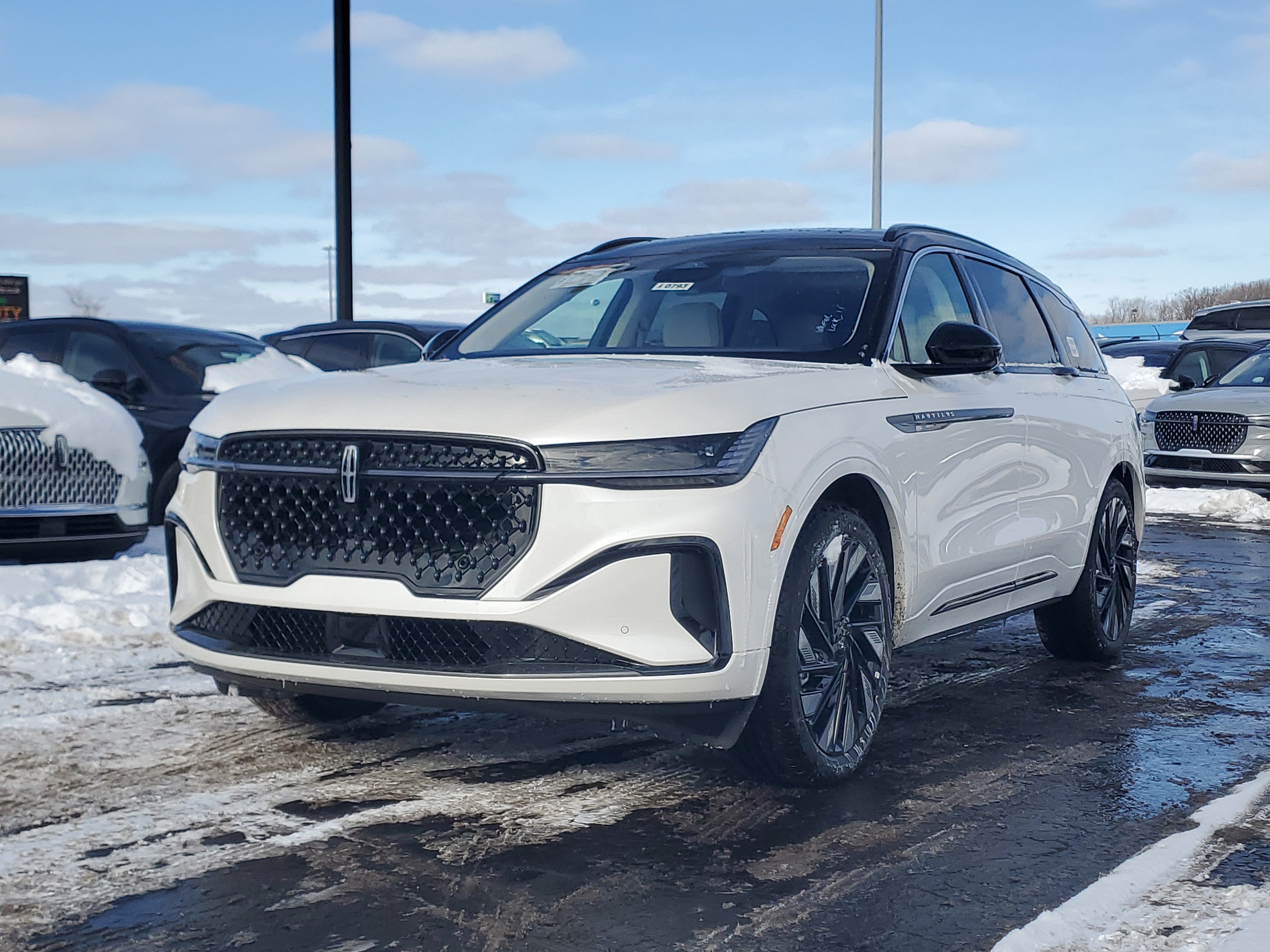 New 2026 Lincoln Nautilus Black Label w/ Jet Appearance Package video 2