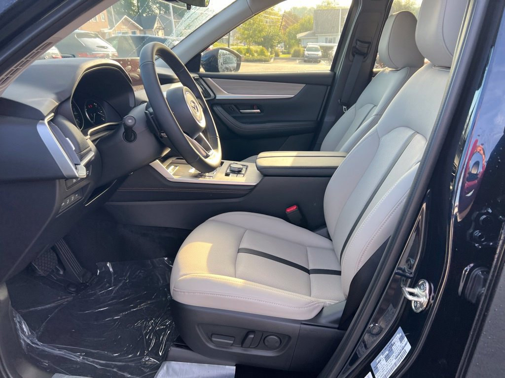 New 2026 MAZDA CX-90 3.3 Turbo w/ Preferred Package AWD/4WD image 13