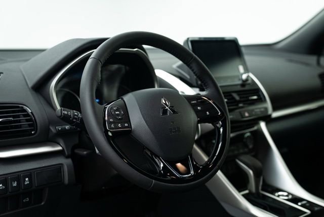 New 2025 Mitsubishi Eclipse Cross SEL image 10