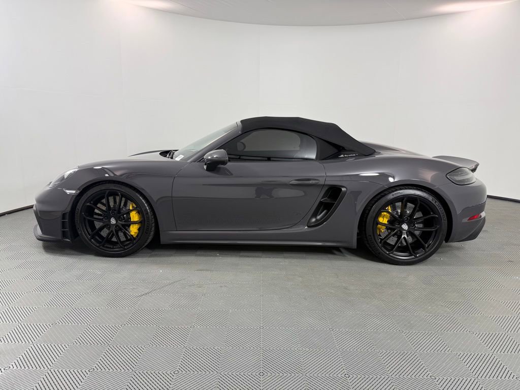 Certified 2023 Porsche 718 Boxster Spyder image 2