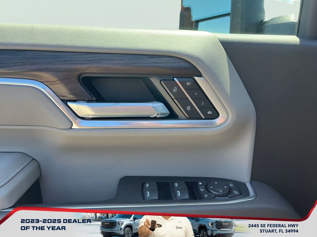 New 2025 GMC Sierra 2500 SLT w/ SLT Premium Package image 21