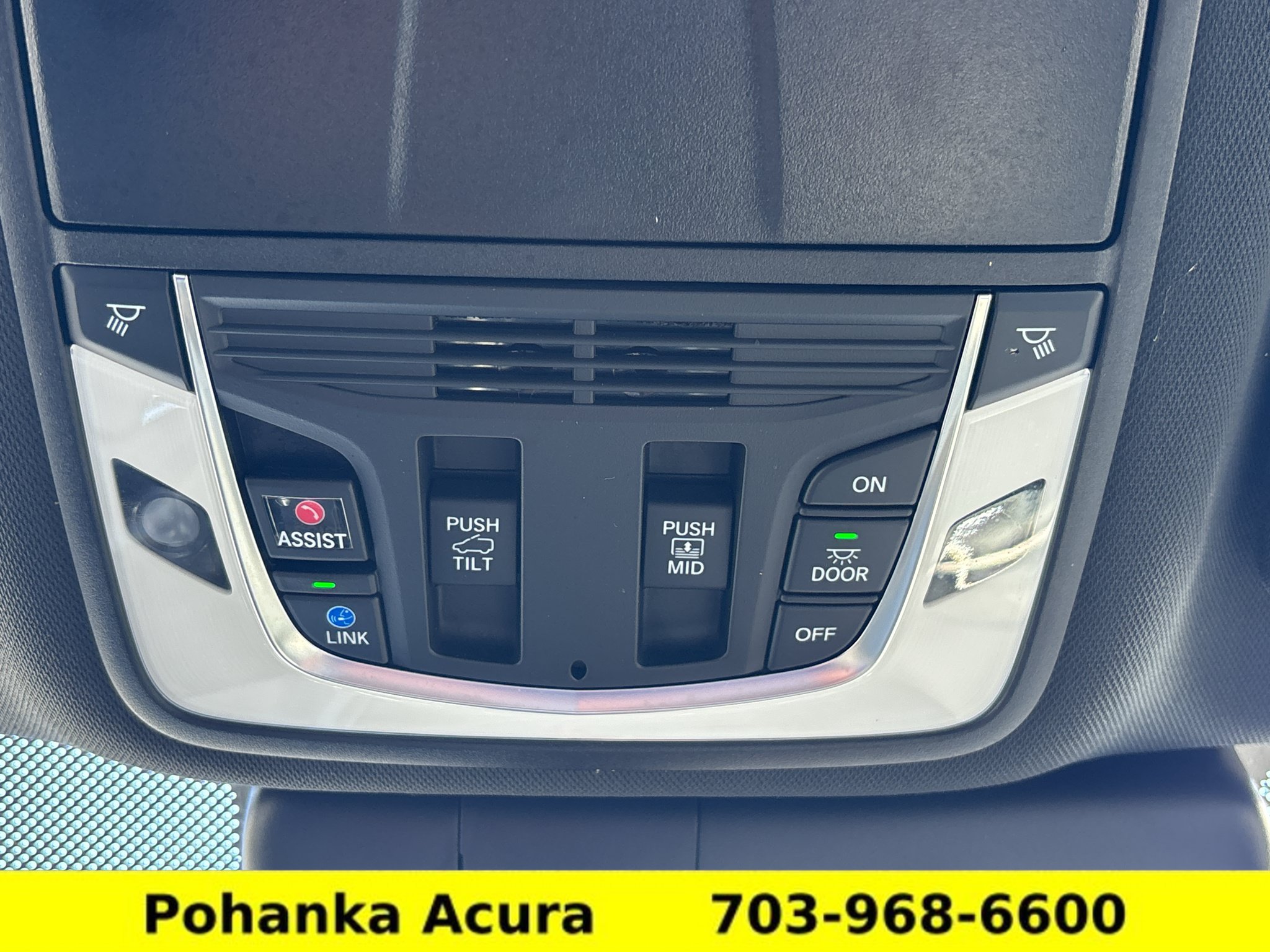 Used 2025 Acura RDX SH-AWD image 19