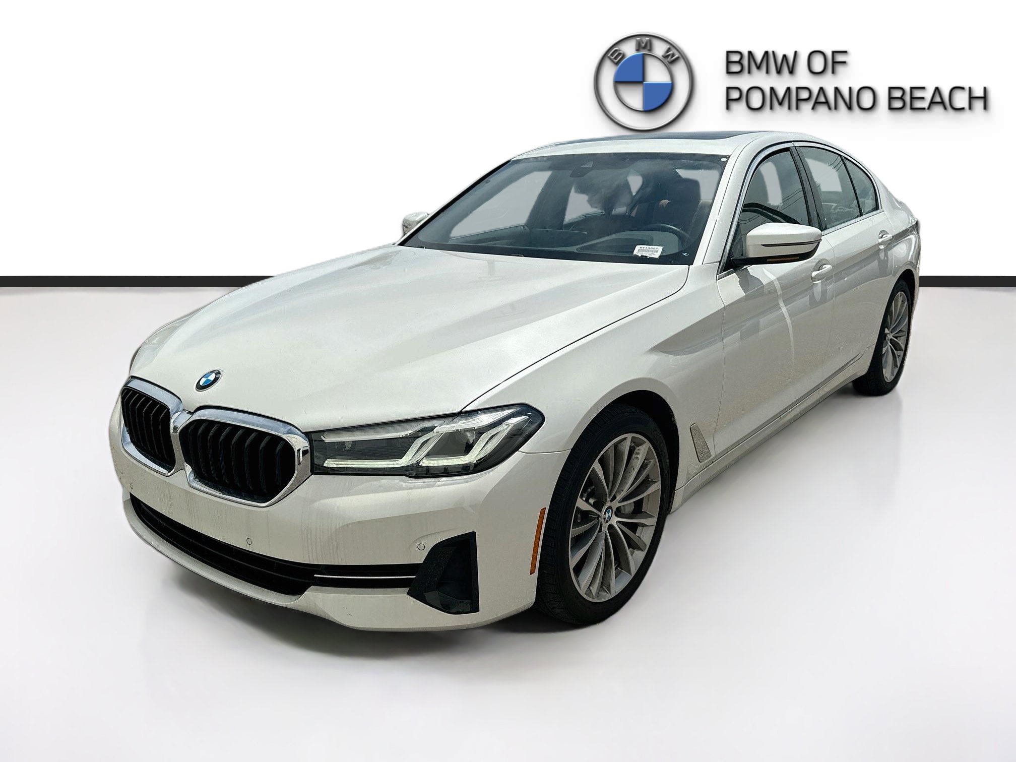 Used 2023 BMW 540i w/ Executive Package RWD image 3