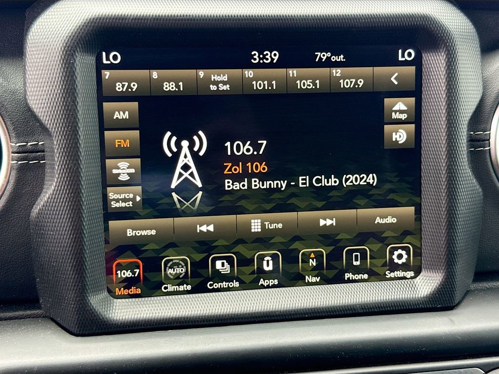 Used 2023 Jeep Wrangler Unlimited Sahara image 16