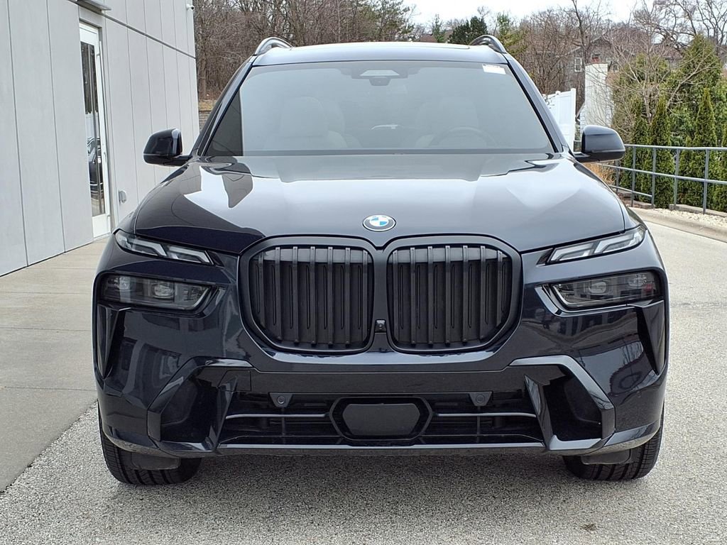 Used 2023 BMW X7 xDrive40i w/ M Sport Package image 2