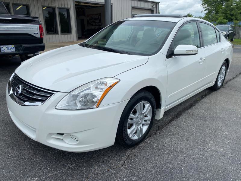 Used 2012 Nissan Altima 2.5 SL w/ 2.5SL Pkg FWD image 2