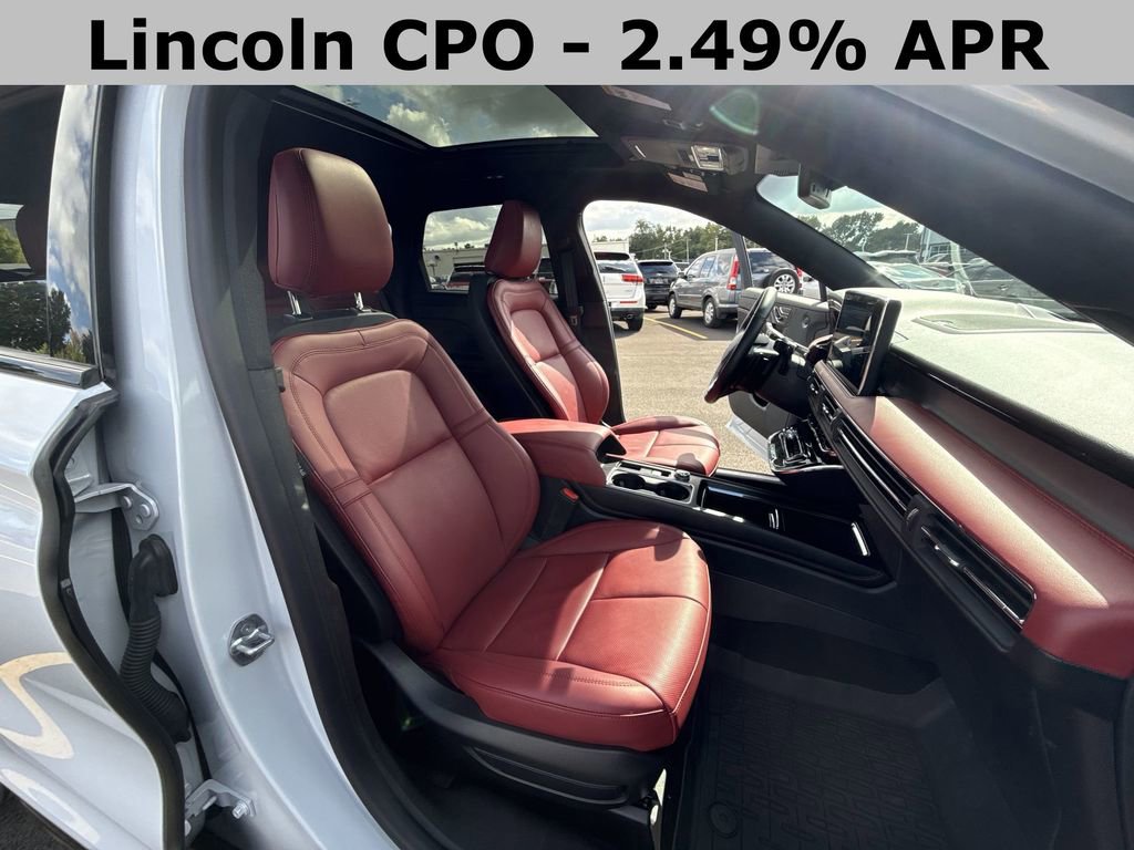 Used 2025 Lincoln Corsair Reserve w/ Equipment Group 202A image 26