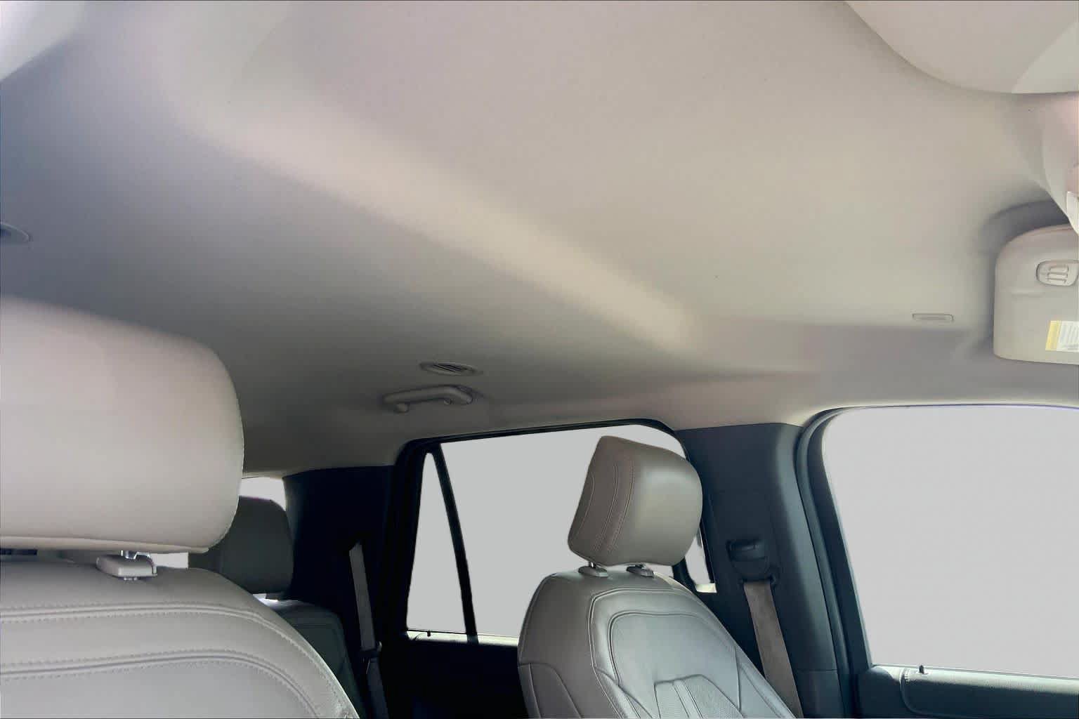 Used 2018 Ford Expedition Limited RWD image 14