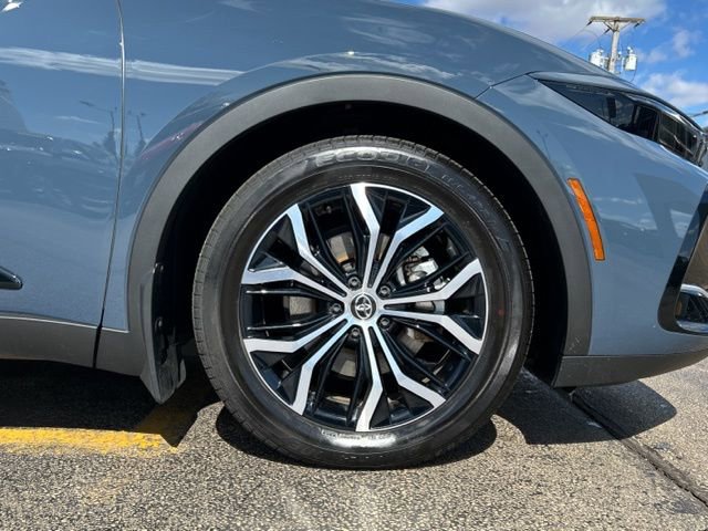 Used 2026 Toyota Crown XLE image 15