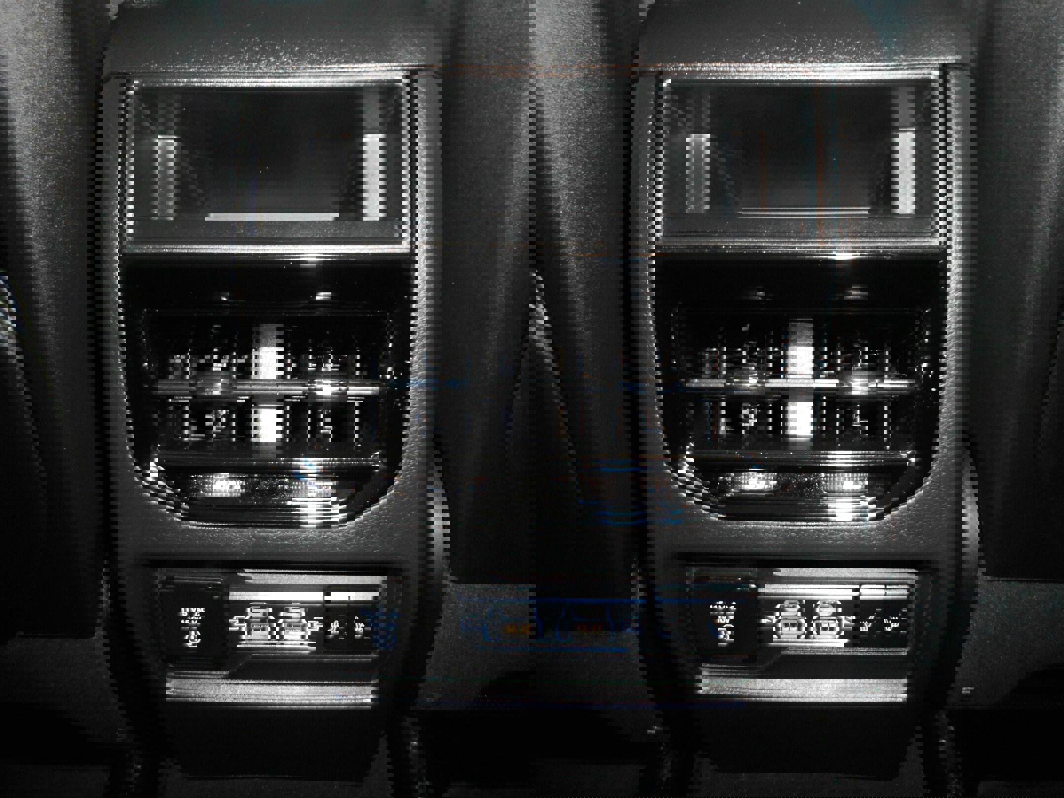 Certified 2024 Jeep Grand Cherokee Limited w/ Black Appearance Package image 15