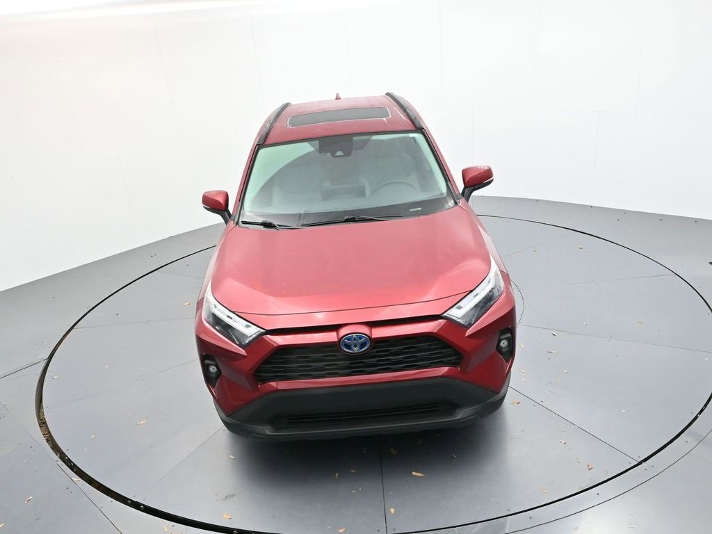 Used 2023 Toyota RAV4 XLE Premium image 19