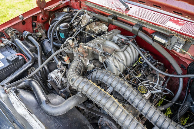 Used 1995 Ford Bronco XLT AWD/4WD image 17