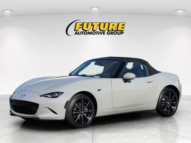 Used 2025 MAZDA MX-5 Miata Grand Touring w/ Weather Package RWD image 5