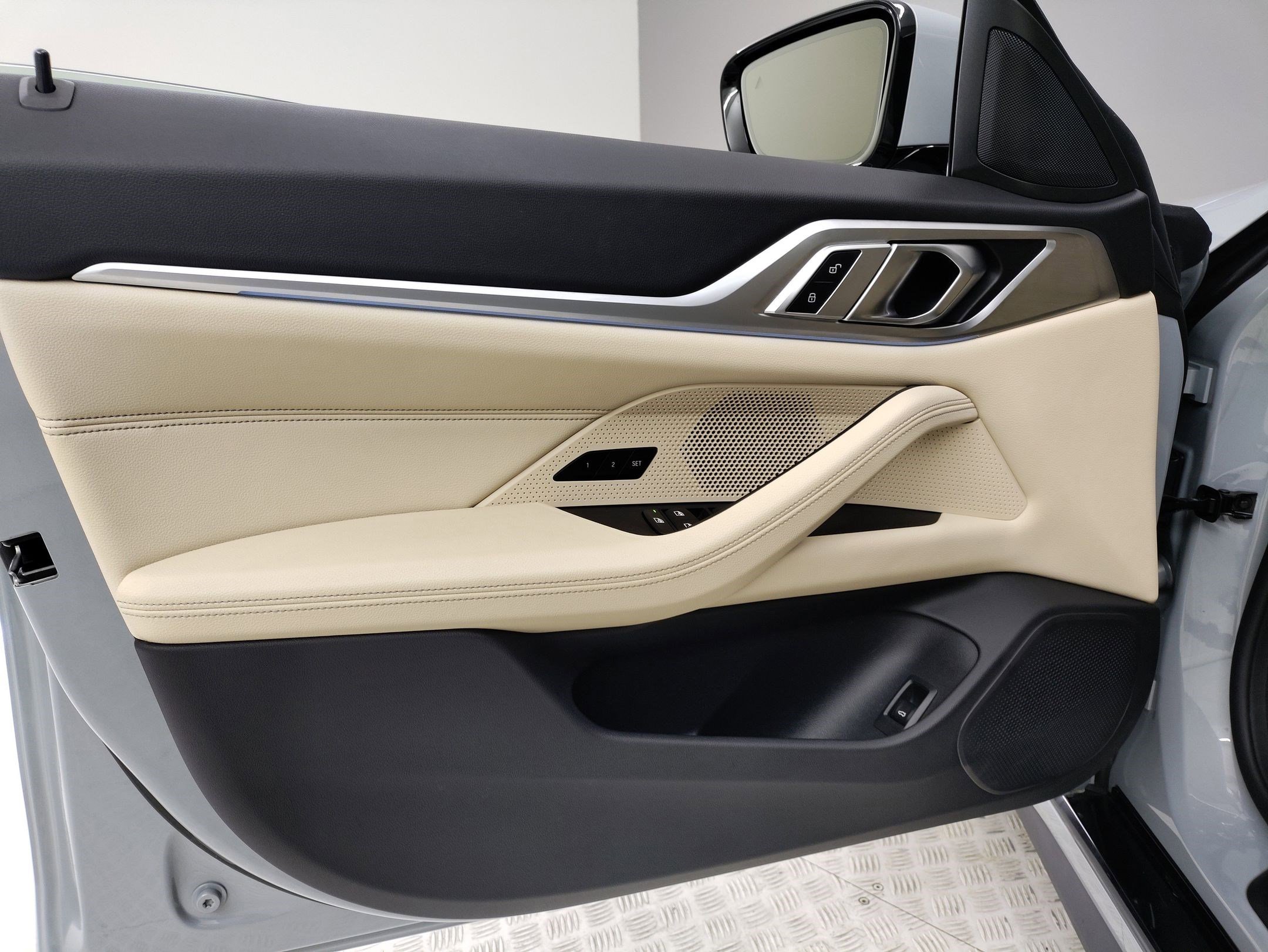 Certified 2023 BMW i4 eDrive40 w/ M Sport Package image 11