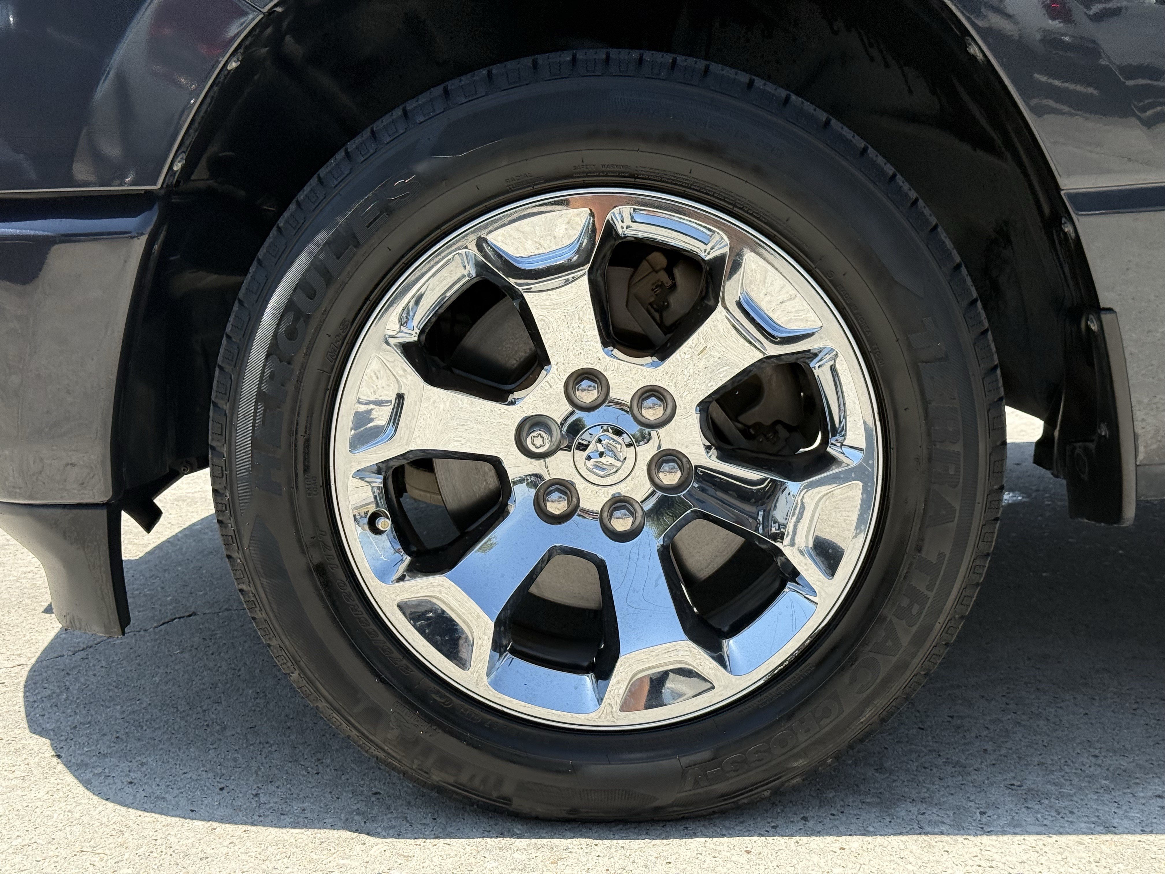 Used 2019 RAM 1500 Big Horn RWD image 12