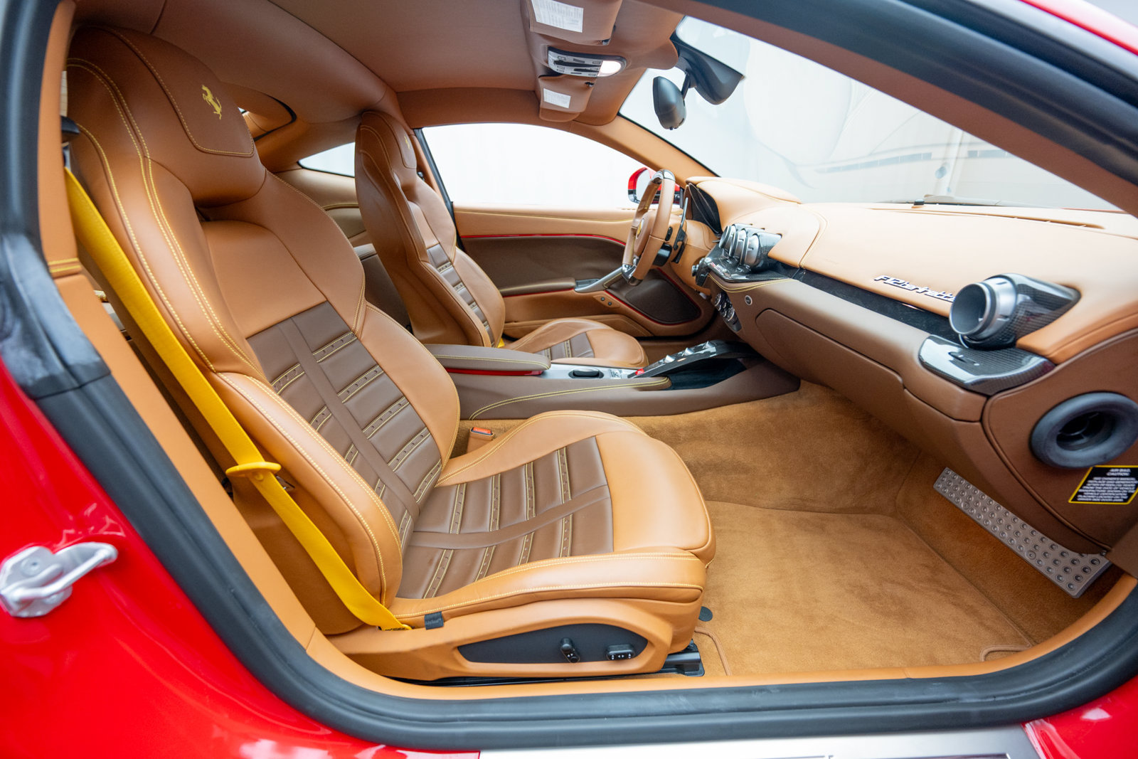 Used 2016 Ferrari F12 Berlinetta RWD image 12