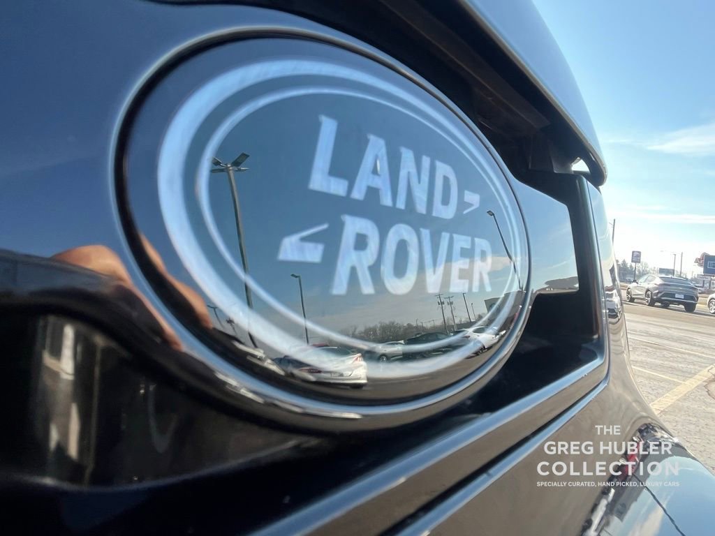 Used 2023 Land Rover Defender 110 SE image 14