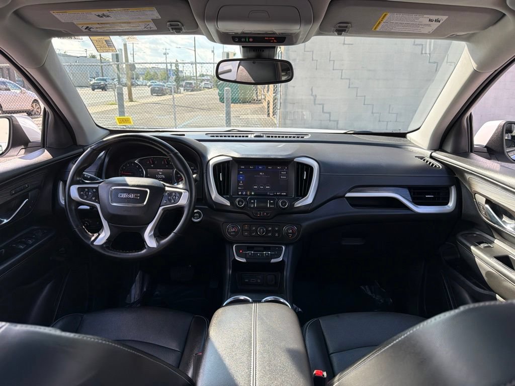 Used 2023 GMC Terrain SLT AWD/4WD image 25